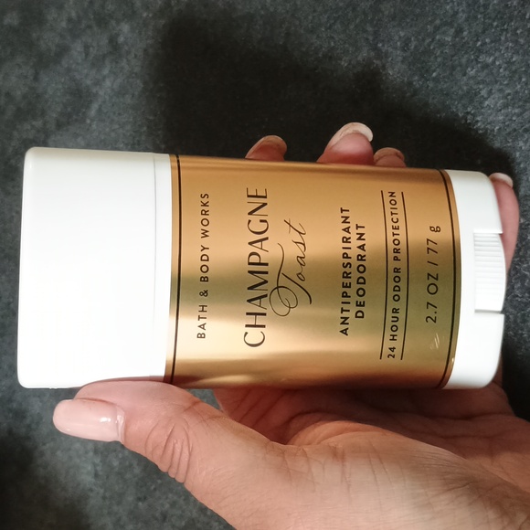 Bath & Body Works Champagne Toast Set - Picture 6 of 15